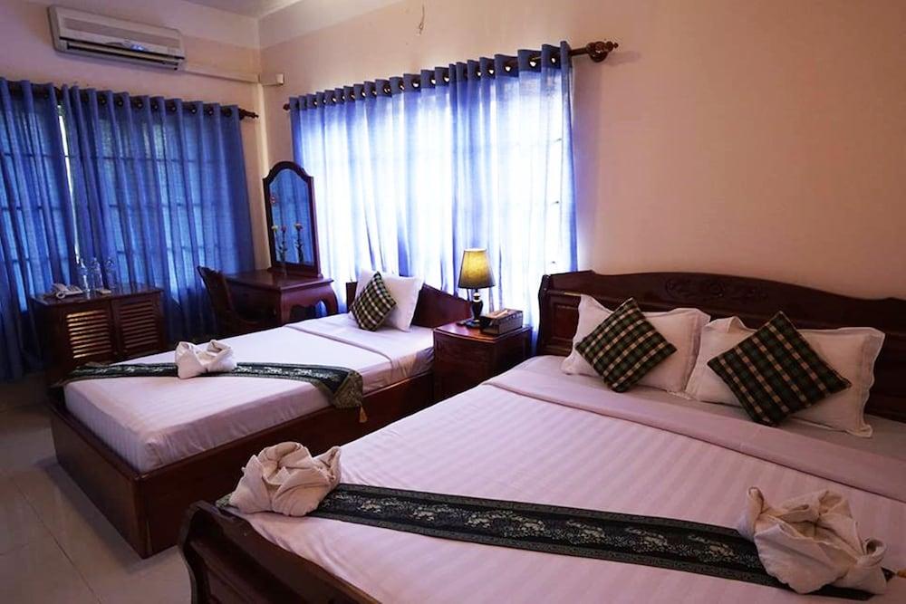 Siem Reap Riverside Hotel Buitenkant foto