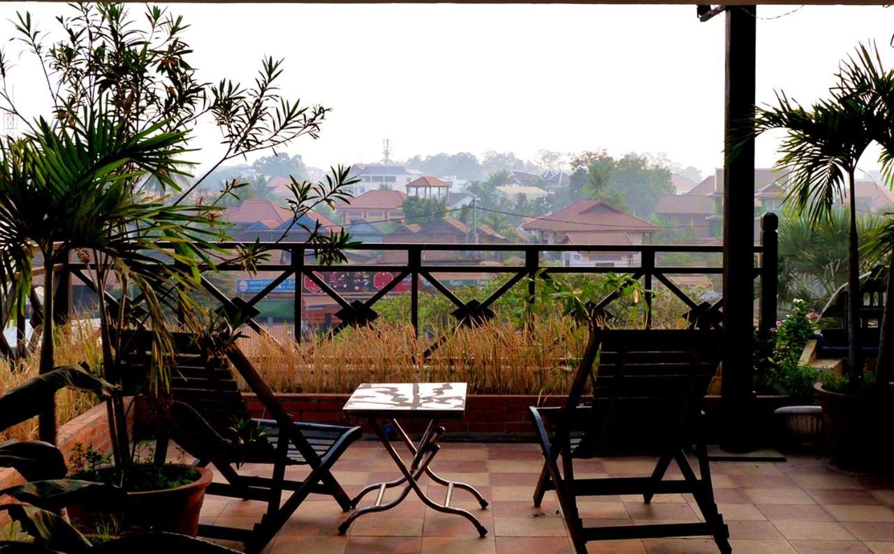 Siem Reap Riverside Hotel Buitenkant foto