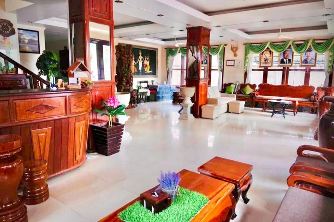 Siem Reap Riverside Hotel Buitenkant foto