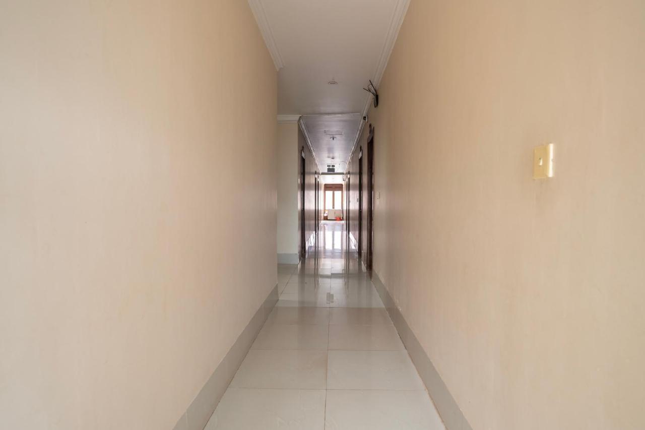 Siem Reap Riverside Hotel Buitenkant foto
