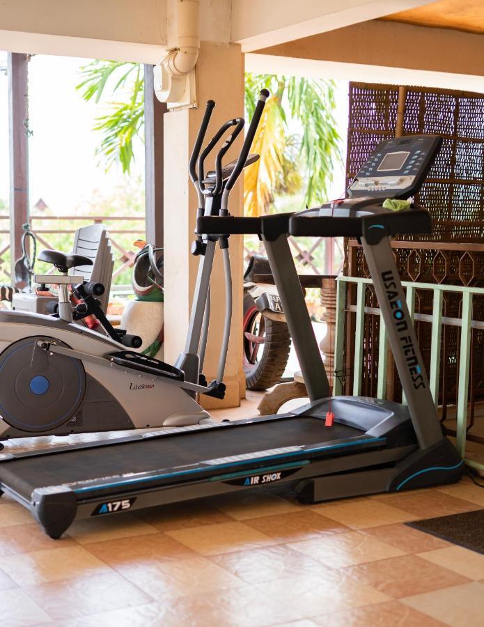 Siem Reap Riverside Hotel Buitenkant foto
