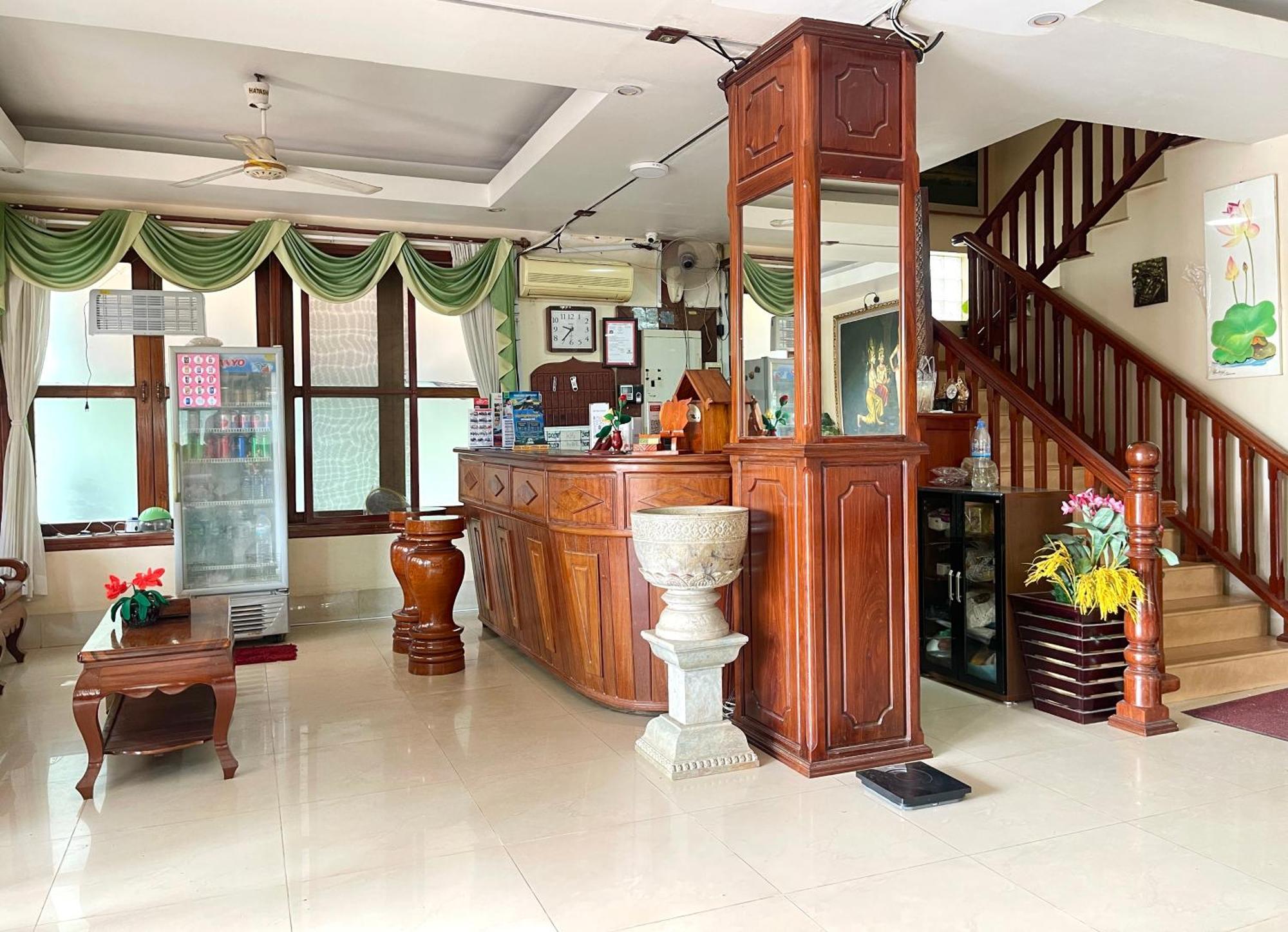 Siem Reap Riverside Hotel Buitenkant foto