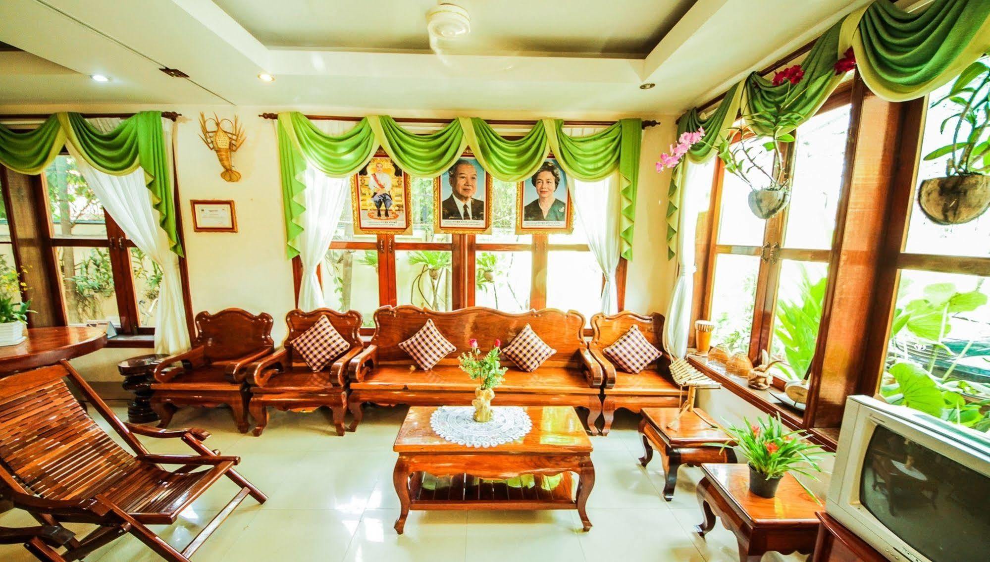 Siem Reap Riverside Hotel Buitenkant foto